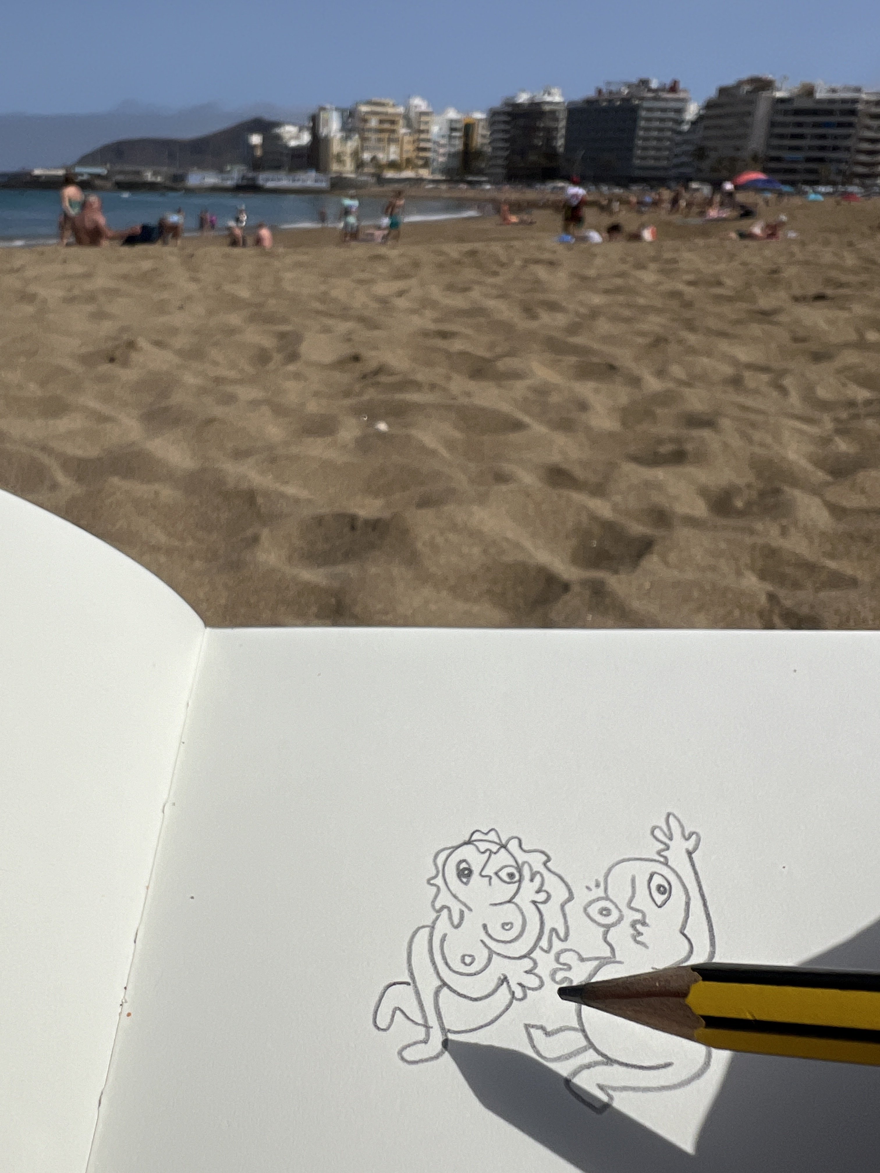 Drawing on the beach in Las…