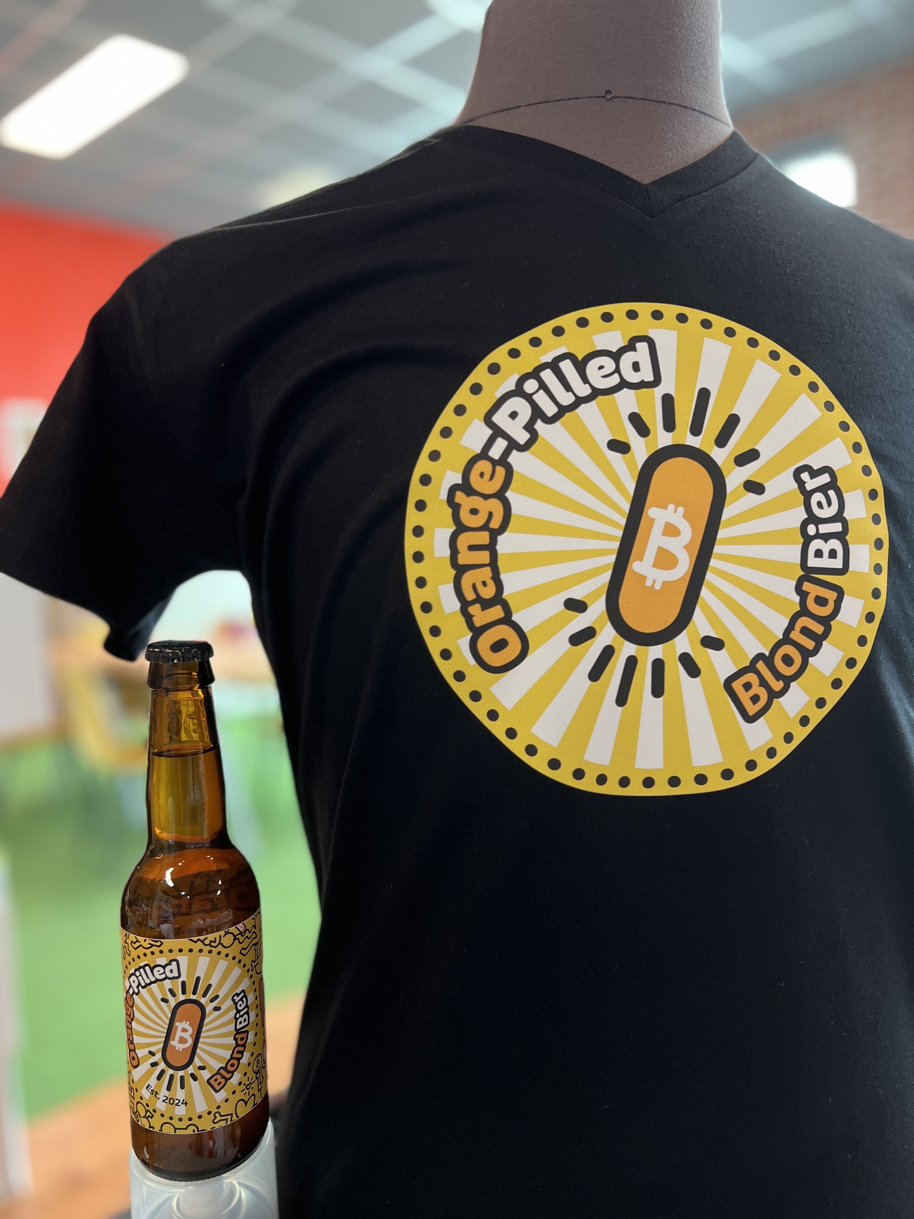 #Bitcoin Beer & Merch 🍻 @Mario #artstr #art…