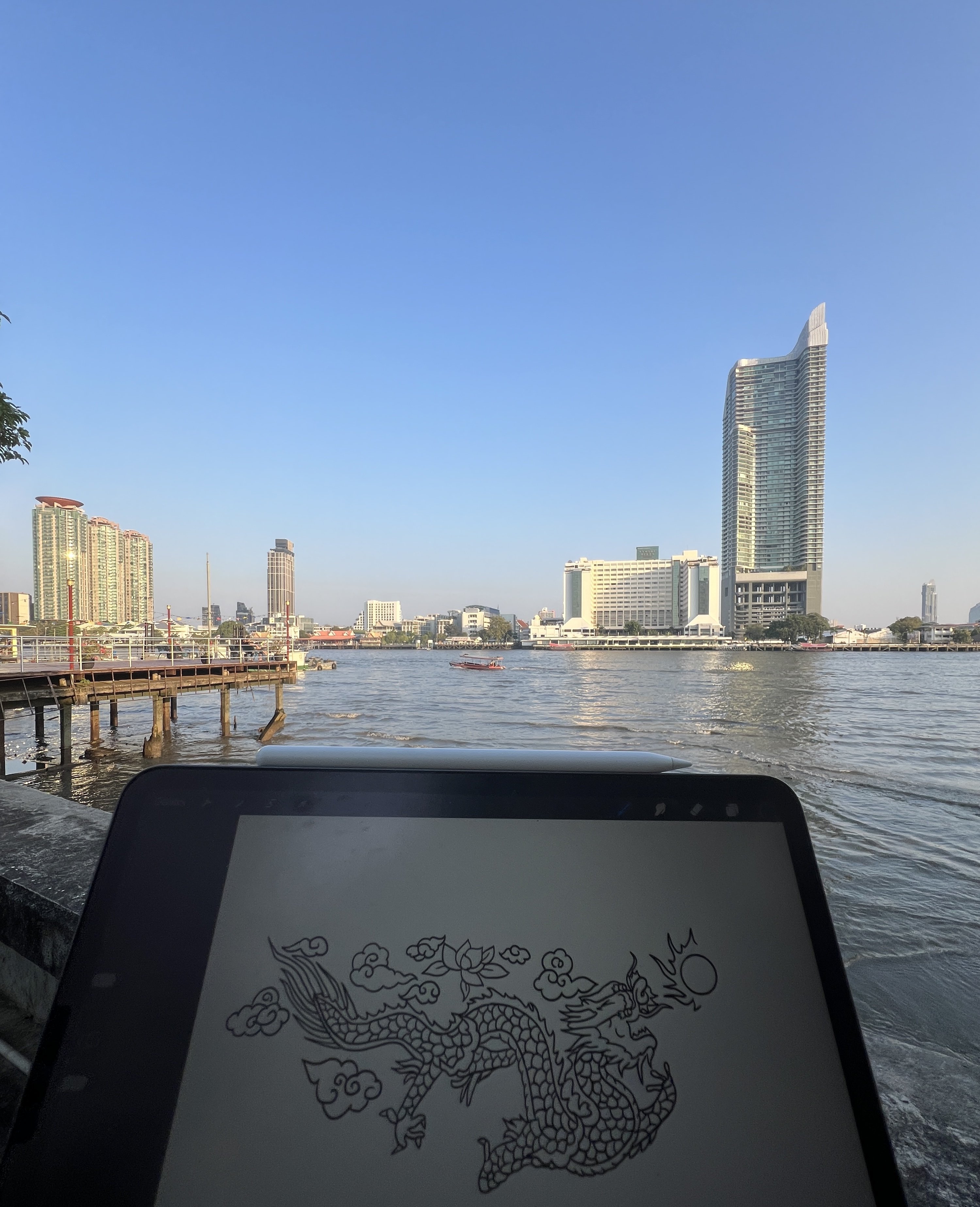 Perfect spot to draw in Bangkok.…