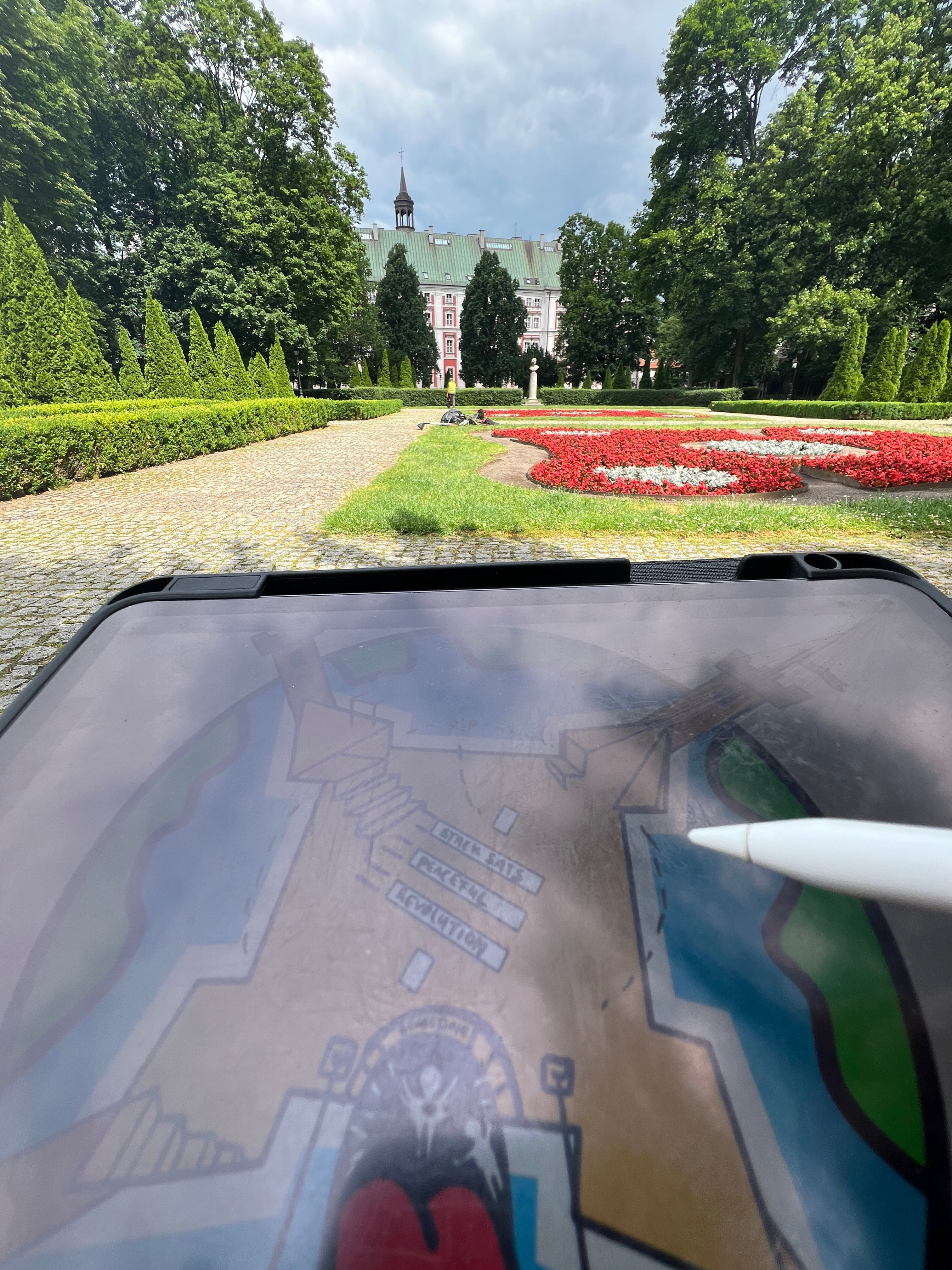 Drawing in a new park✍️🖼️🌳, Poznan�…