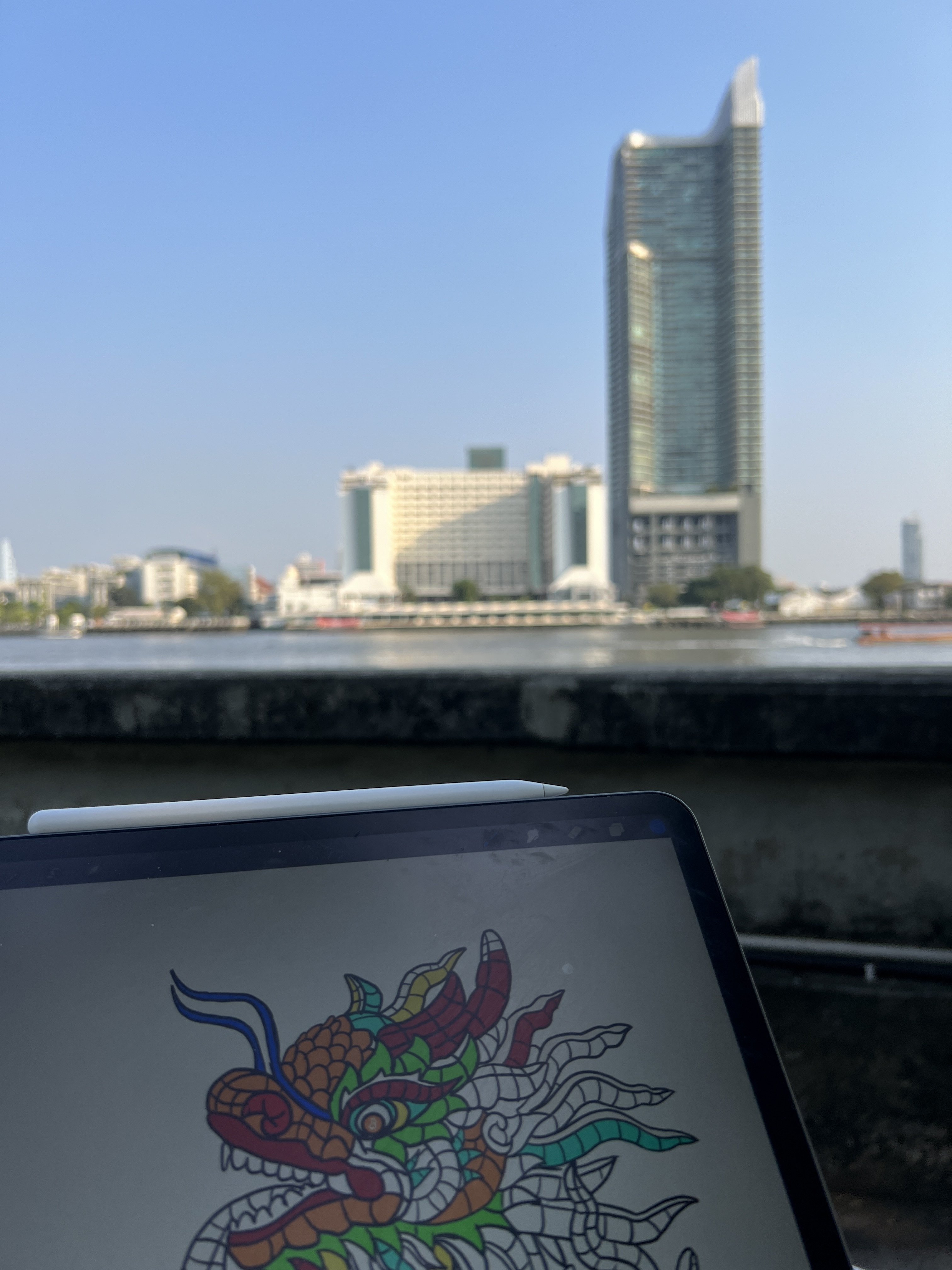 Drawing on the Bangkok river side…