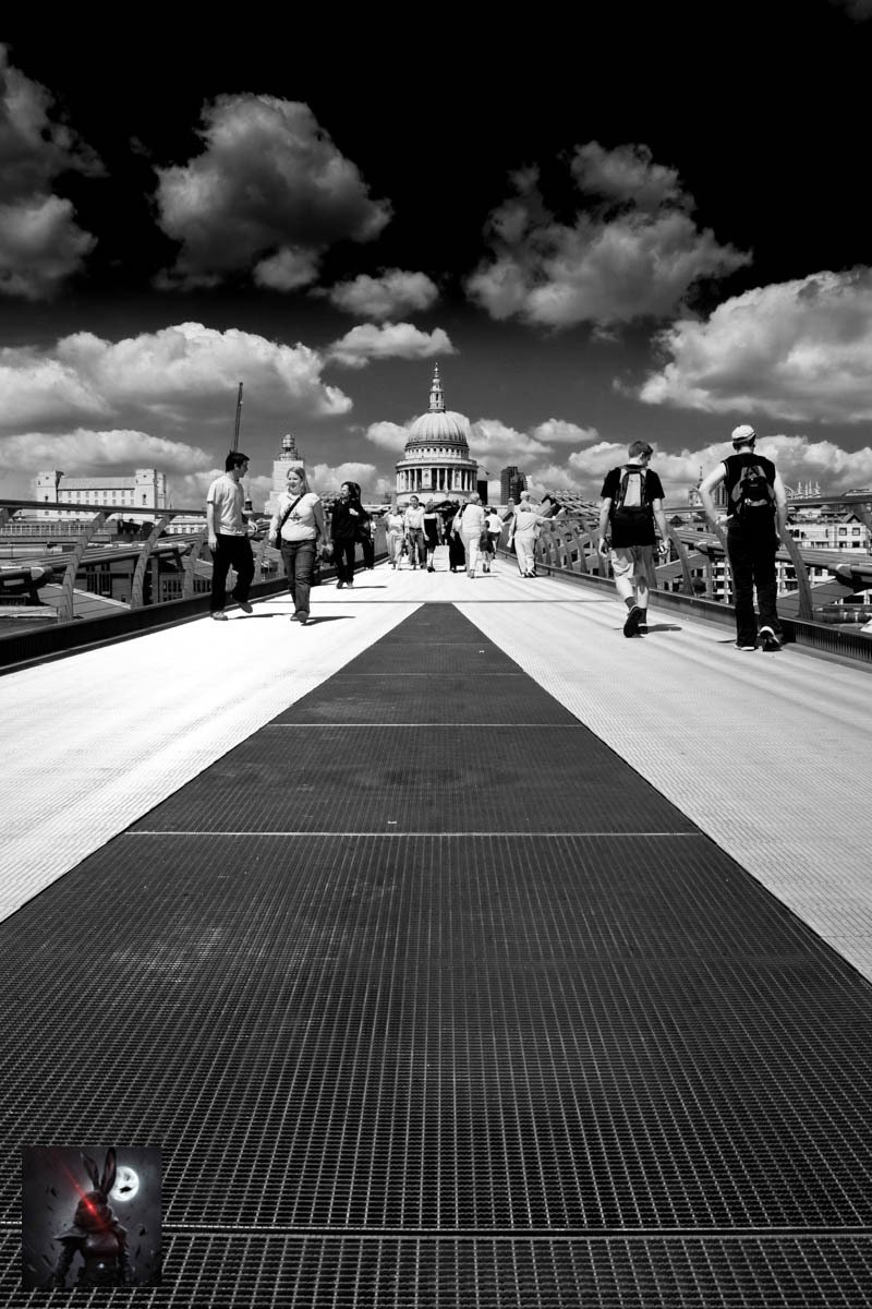 Millennium Bridge, London UK (2004)