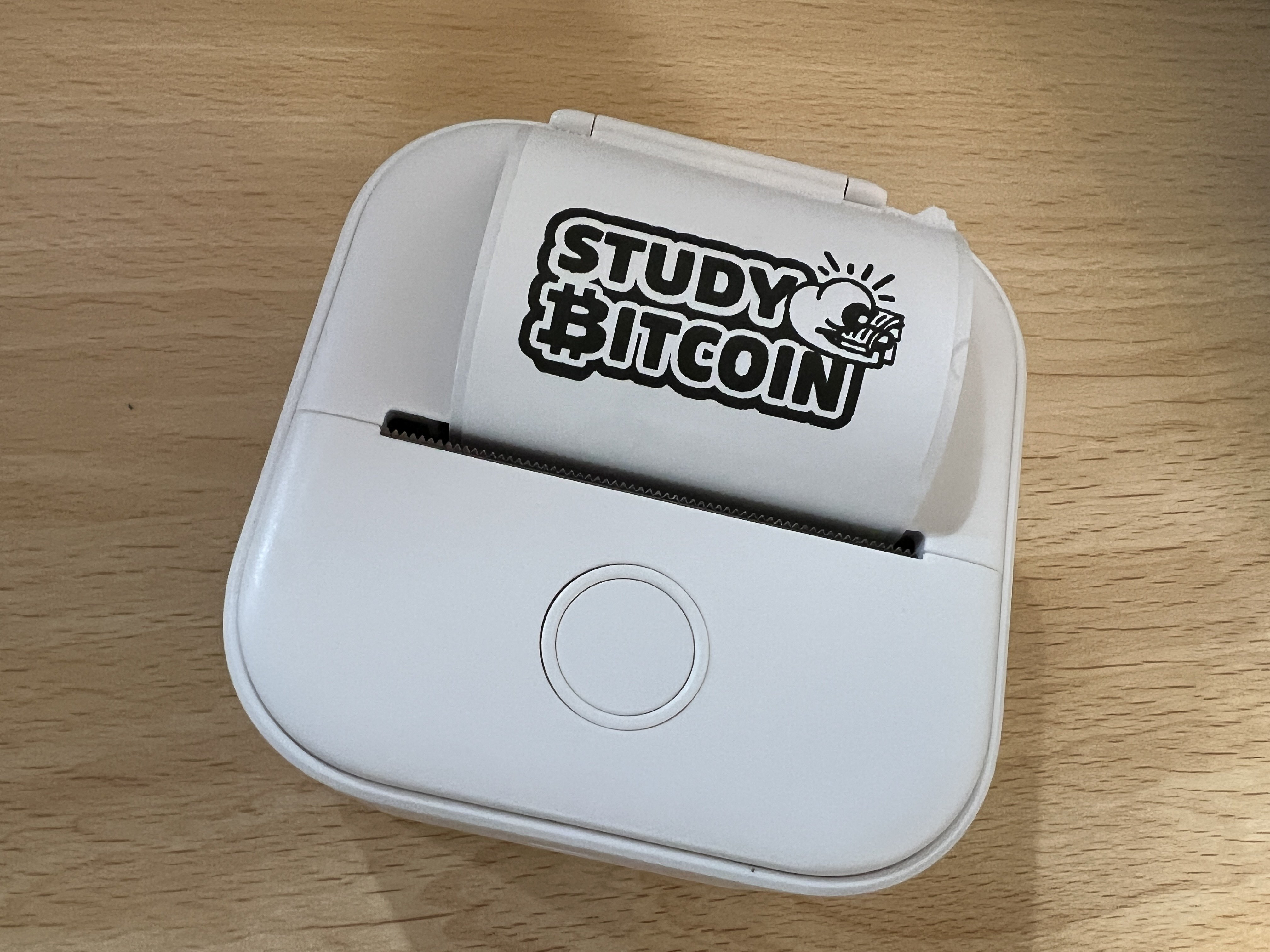 Printing Study #Bitcoin stickers ✍️🧡…