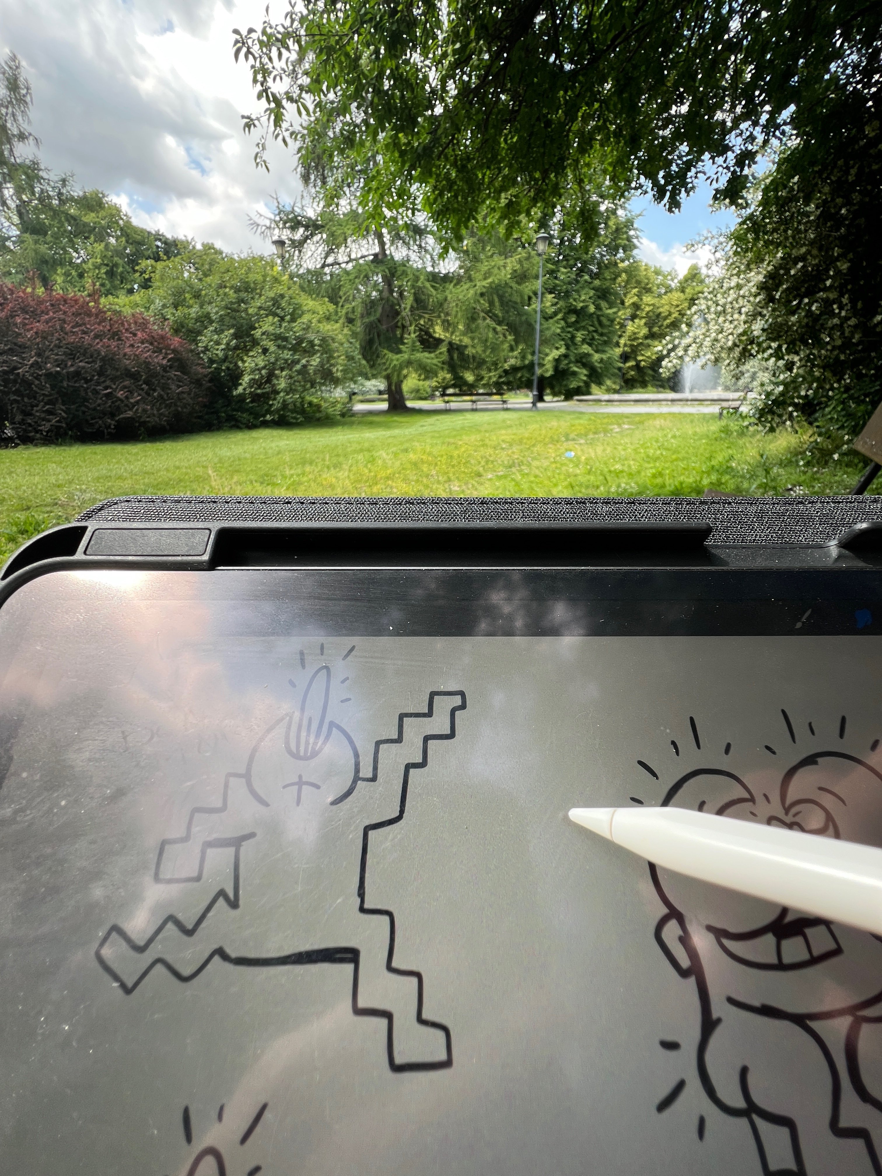 Fun and chill drawing in the…
