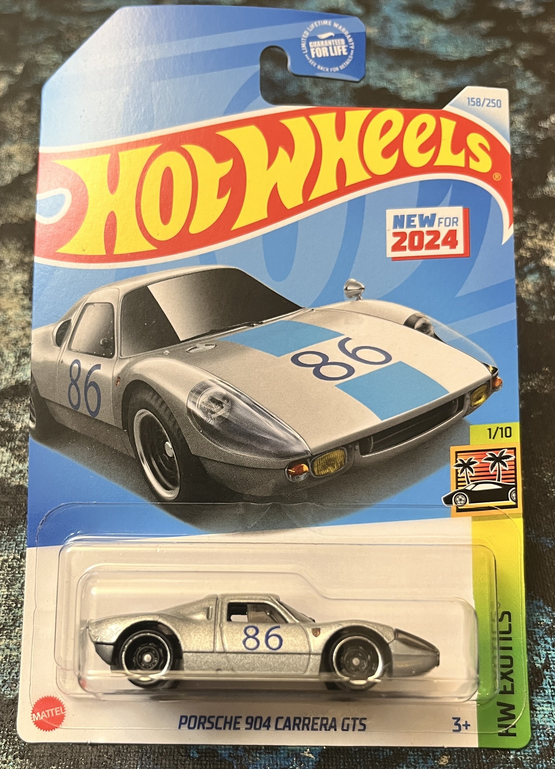 Adding to my Hot Wheels Porsche…